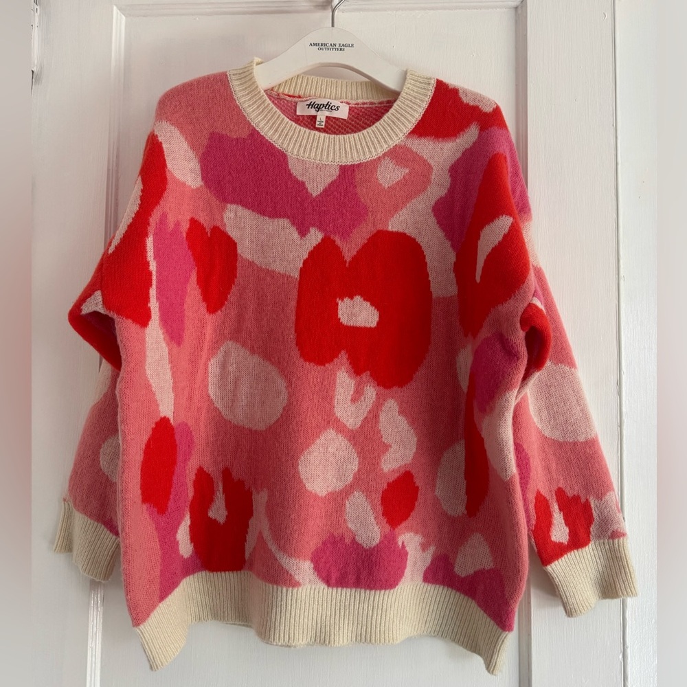 Colorful sweater worn a few times, perfect for Fall!